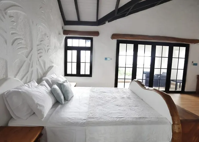 The Salty Palms Apartment Beau Vallon (Mahe)