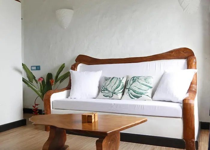 The Salty Palms Apartment